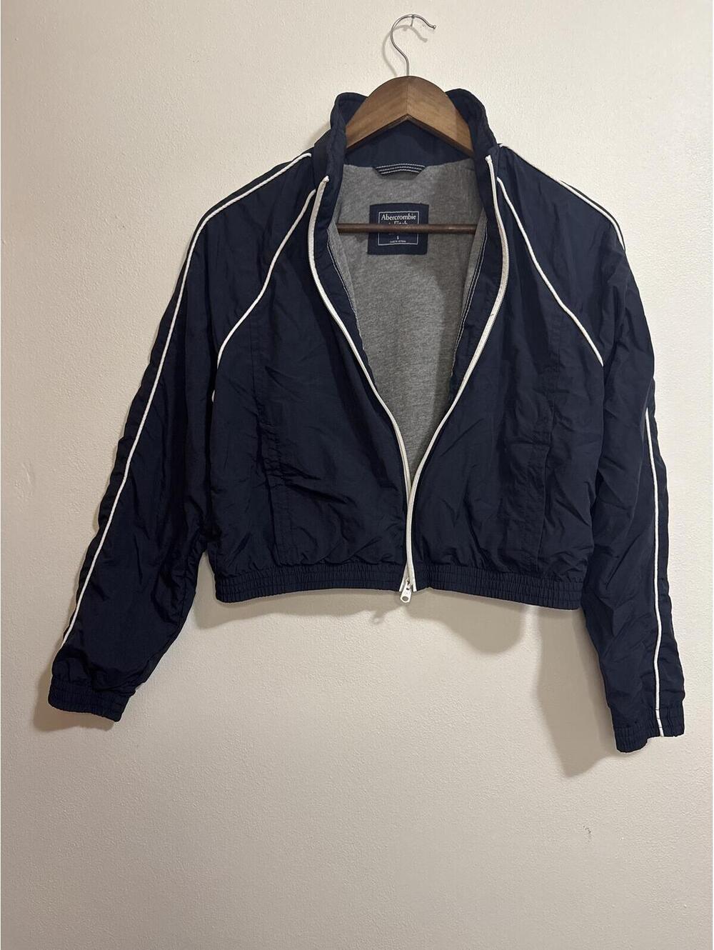 Abercrombie & Fitch cropped windbreaker Small